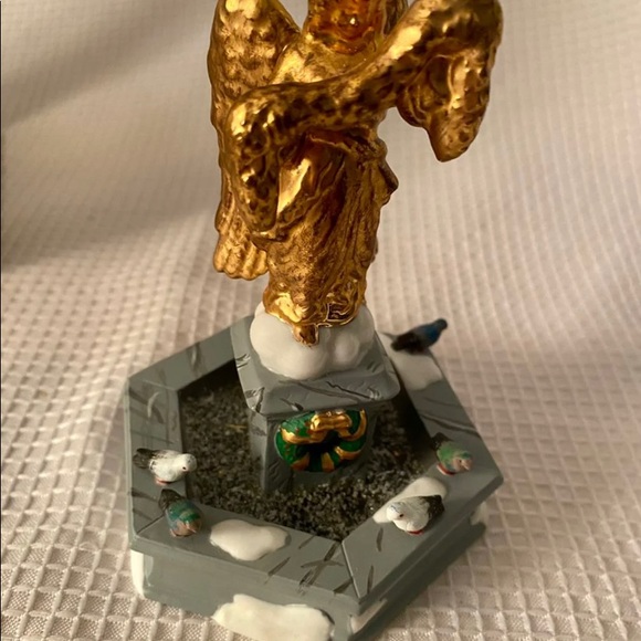 Dept 56 Spirit of the Season # 58898 - Picture 2 of 8